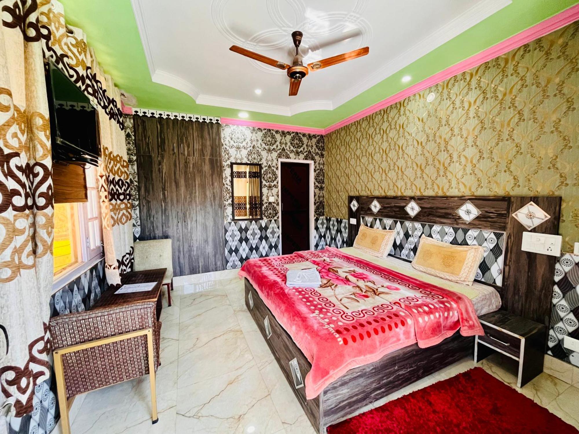 Hotel Waterland Aiju Bagian luar foto